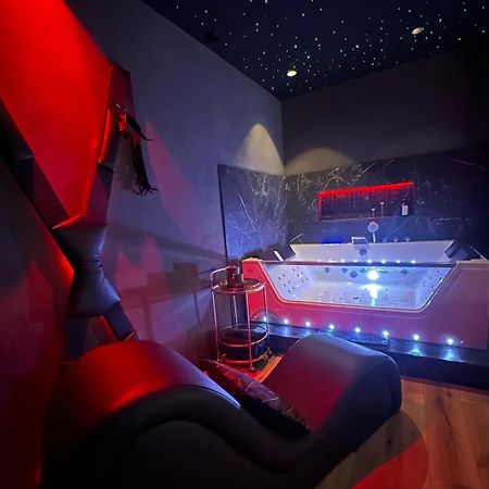 Loveroomxspa Bourg-Saint-Christophe Εξωτερικό φωτογραφία