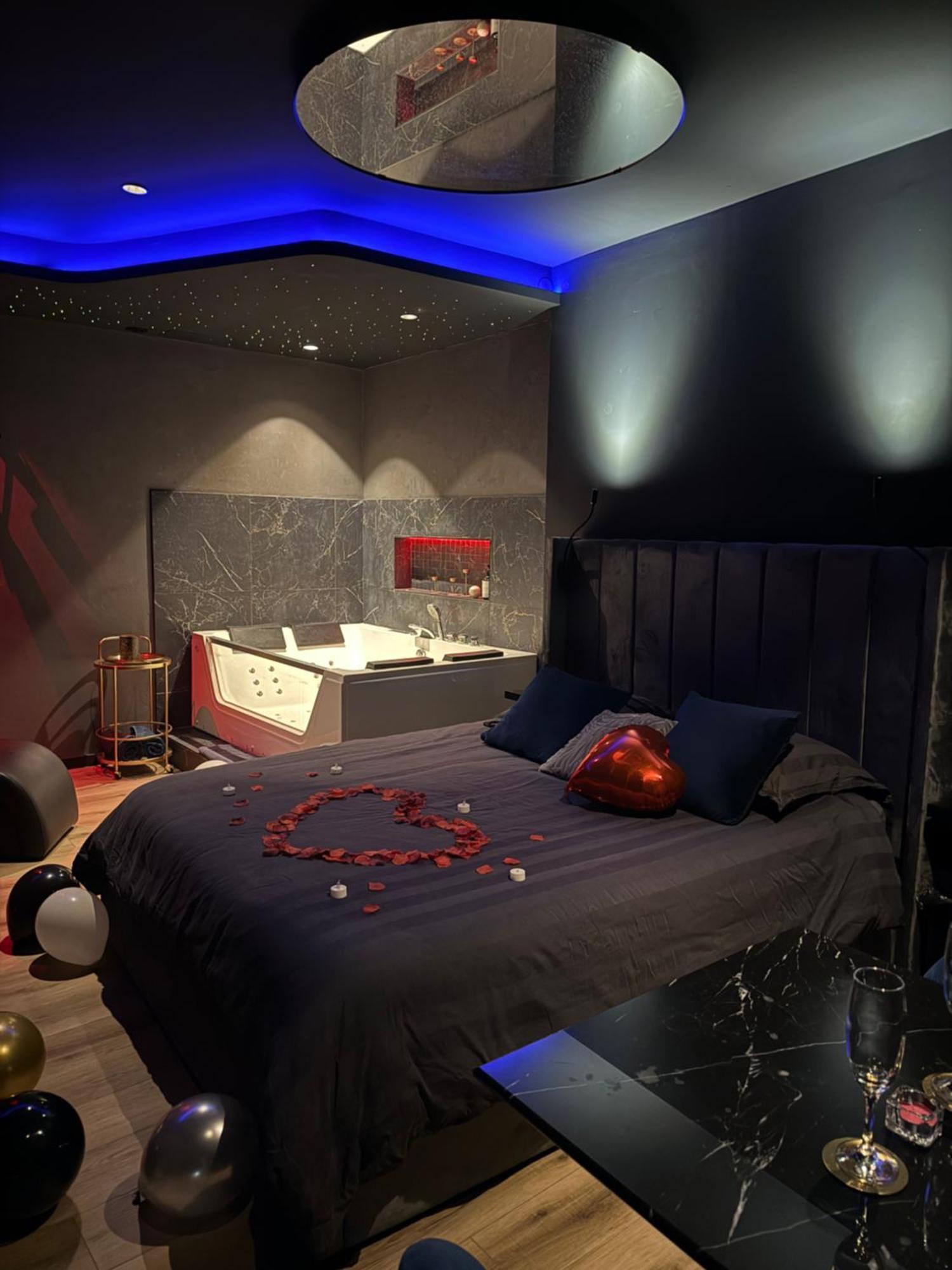 Loveroomxspa Bourg-Saint-Christophe Εξωτερικό φωτογραφία
