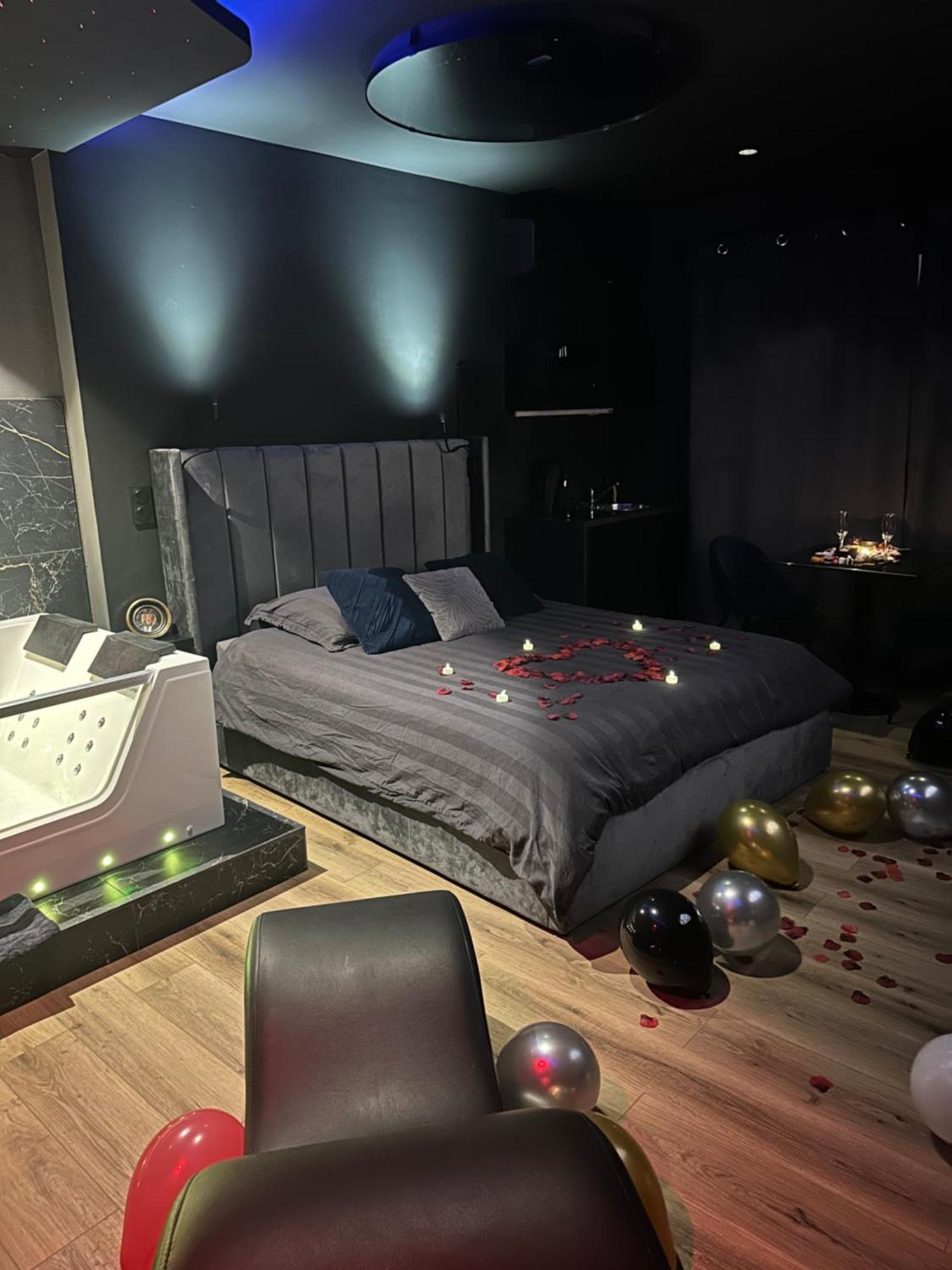 Loveroomxspa Bourg-Saint-Christophe Εξωτερικό φωτογραφία